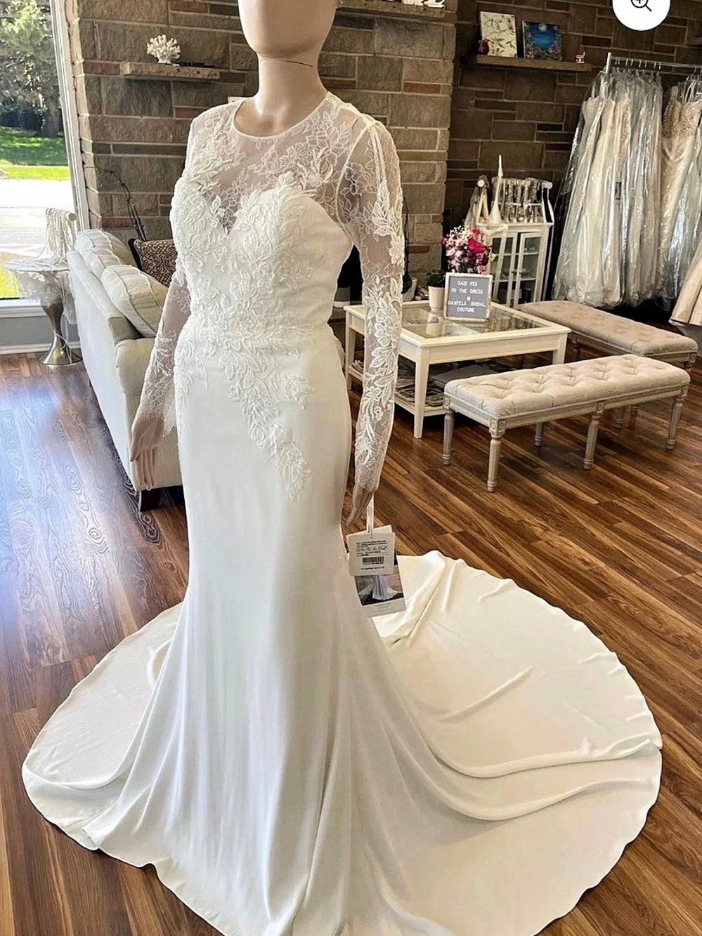 Pronovias Charlie wedding dress from Kleinfield - Picture 3 of 4